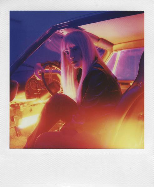 Câmera de filme instantâneo Polaroid Now+ White (9062) com filtros Imagem de Câmera de filme instantâneo Polaroid Now+ White (9062) com filtros