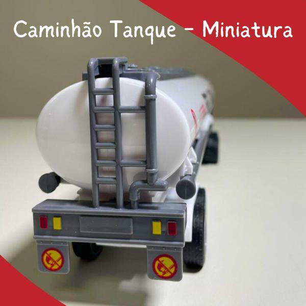 Imagem de Caminhão Controle Remoto Tank Brinquedo Presente Carrinho Adicionar aos favoritos