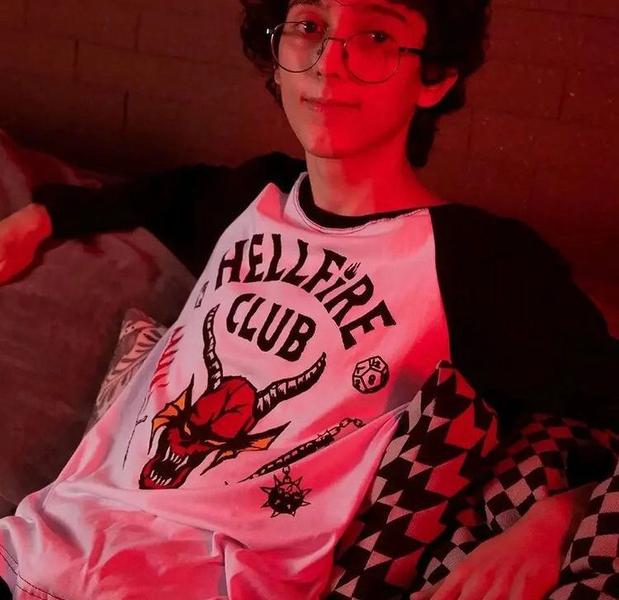 Imagem de Camisa Hell Fire Club Stranger Things Piticas Original Mike Hawkins