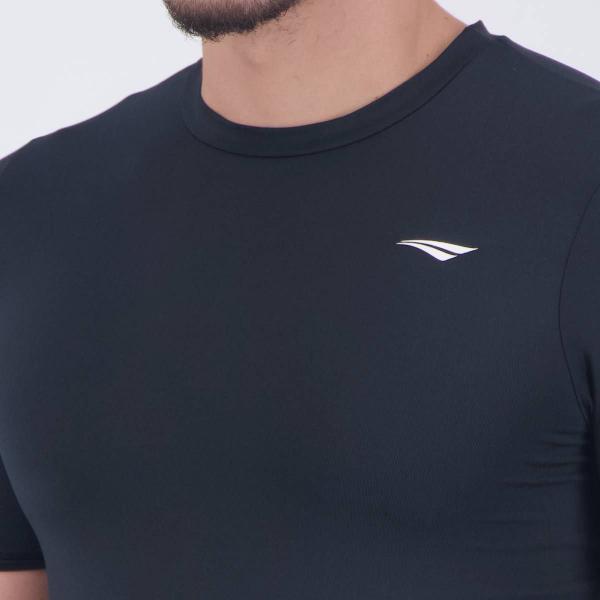 Camisa Térmica Penalty Matis UV Preta Imagem de Camisa Térmica Penalty Matis UV Preta