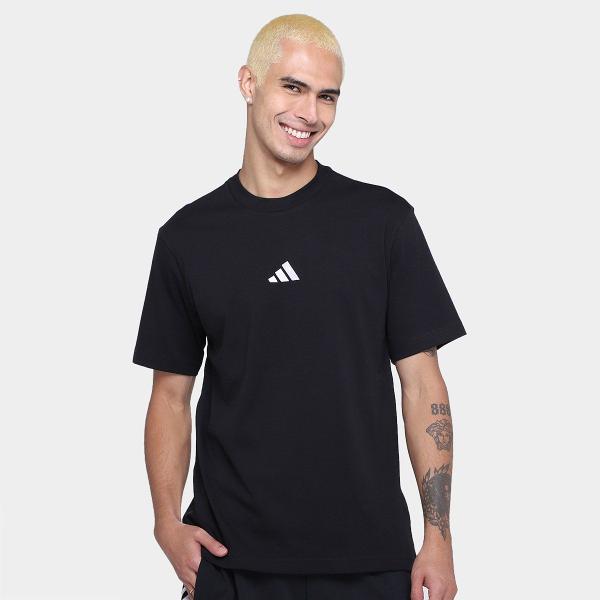 Camiseta Adidas Small Logo Masculina Camiseta Adidas Small Logo Masculina