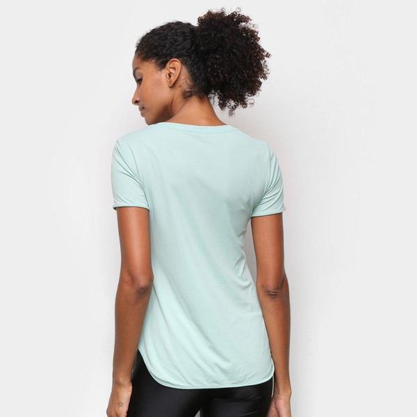 Imagem de Camiseta Alto Giro Skin Fit Alongada Fenda Feminina