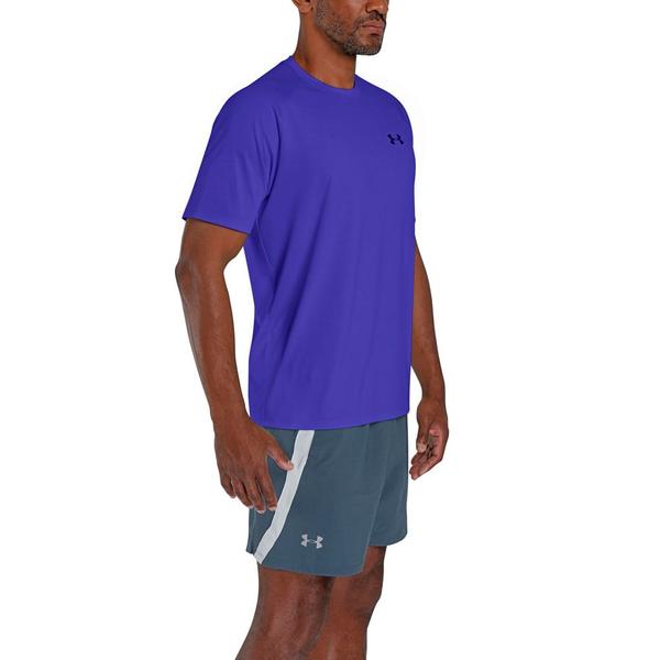 Camiseta de Treino Masculina Under Armour Tech 2.0 Imagem de Camiseta de Treino Masculina Under Armour Tech 2.0