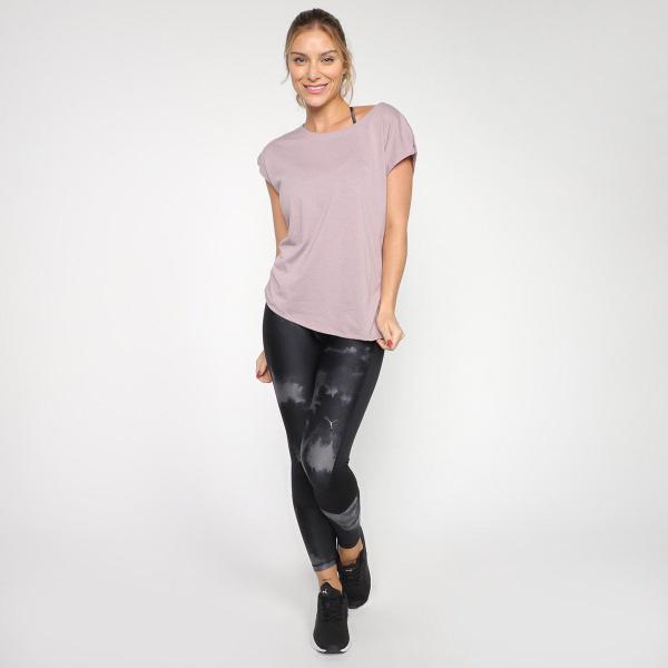 Camiseta Puma Studio Foundation Feminina Imagem de Camiseta Puma Studio Foundation Feminina