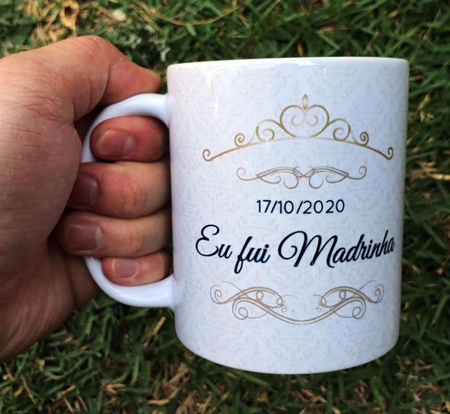 Caneca Branca Padrinho Personalizado - Casal Noivos Moreno - GMH Prod. Serv. e Repr. Imagem de Caneca Branca Padrinho Personalizado - Casal Noivos Moreno