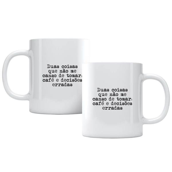 Caneca Café E Decisões Erradas Studio Geek Imagem de Caneca Café E Decisões Erradas Studio Geek