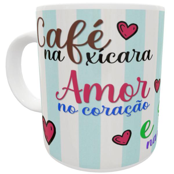 Imagem de Caneca café na xicara amor no coração presente