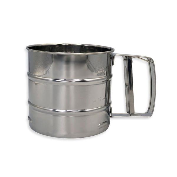 Imagem de Caneca Peneira Polvilhadora em Aço Inox - 250g