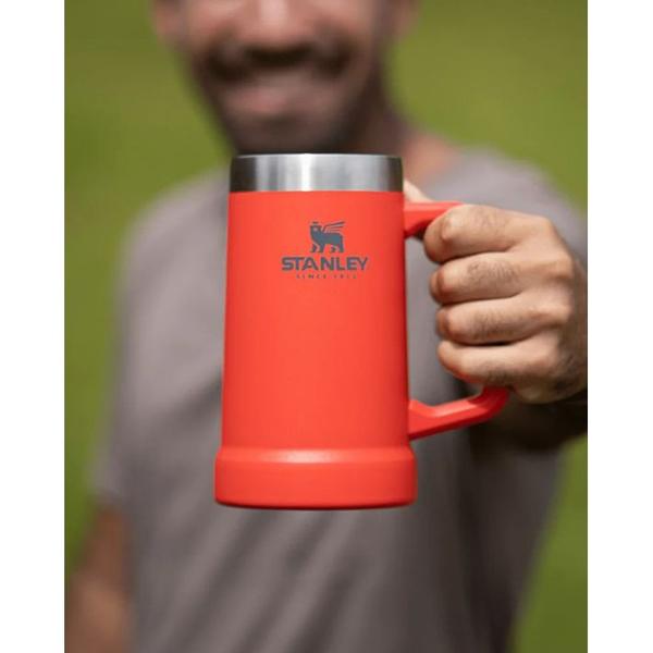 Imagem de Caneca térmica de cerveja stanley flame red  0,709l