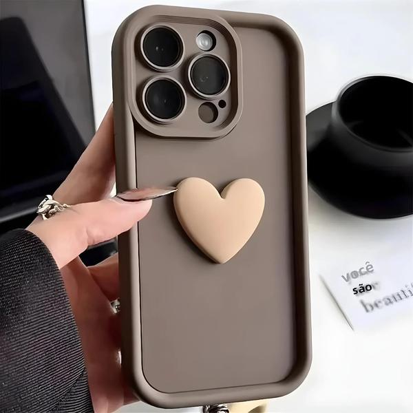 Imagem de Capa de Silicone 3D com Coração - Case fofinha e protetora para iPhone