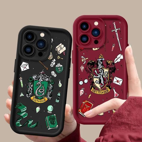 Imagem de Capa Macia de Harry Potter para iPhone 15/14/13/12/11 - Design de Varinha