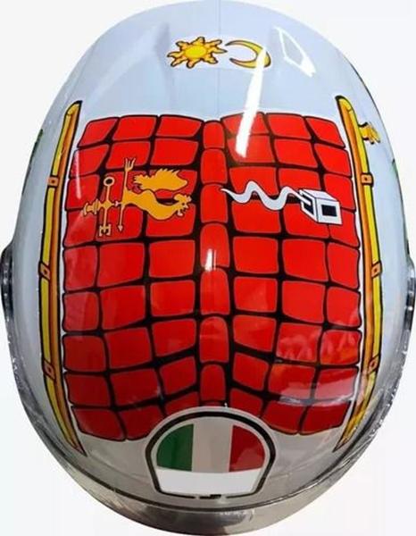 Imagem de capacete fw3 personalizado blade casinha house com verniz automotivo