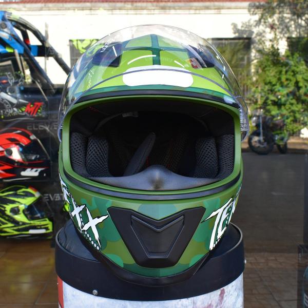 Imagem de Capacete Masculino Texx Hawk Fury Verde Motoqueiro Fechado