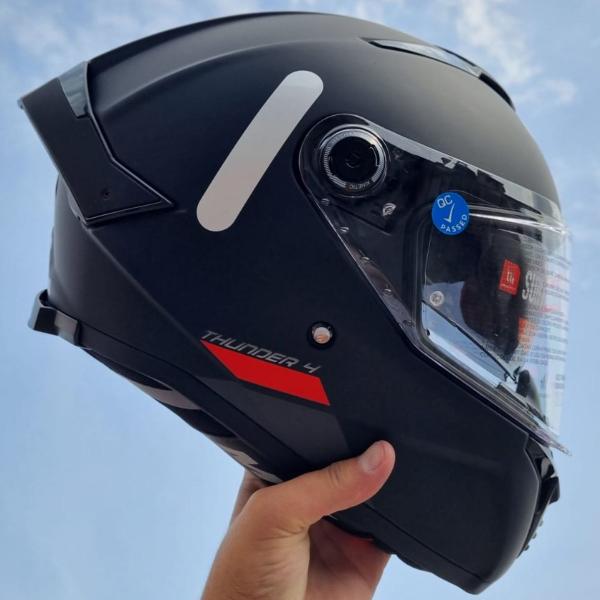 Imagem de Capacete Mt Thunder 4 SV Solid A1 Preto Fosco Com Óculos Int