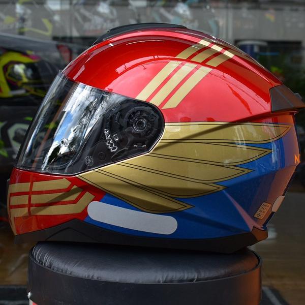 Imagem de Capacete Norisk Razor Mulher Maravilha Vermelho Azul Moto