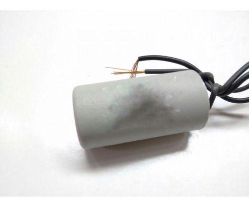 Imagem de Capacitor Para Ventilador De Teto Com 2 Fios 4uf 220v