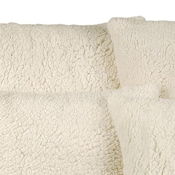 Capas em Sherpa para Almofadas 4 Peças - Conforto e Casa Imagem de Capas em Sherpa para Almofadas 4 Peças