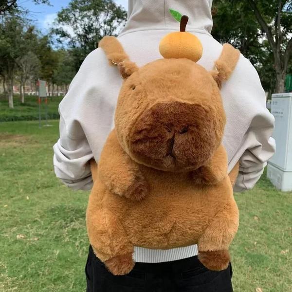 Imagem de Capivara De Morango Brinquedo De Pelúcia Tamanho Pequeno Animal De Pelúcia Tartaruga Mochila