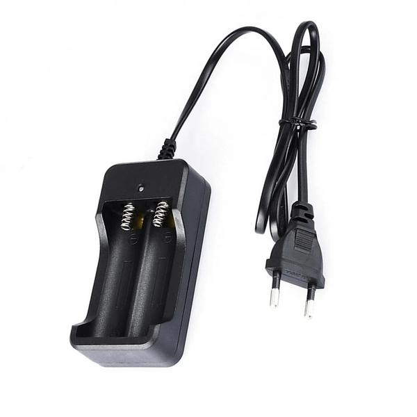 Carregador Com 2 Pilhas Duplo De Pilha E Bateria 4.2v Li-Ion 18650 Bivolt Recarregável LPJA02LUA - Lucky Imagem de Carregador Com 2 Pilhas Duplo De Pilha E Bateria 4.2v Li-Ion 18650 Bivolt Recarregável LPJA02LUA