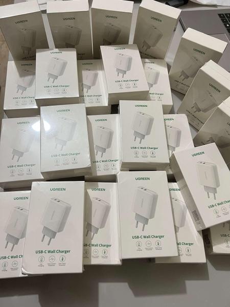 Imagem de Carregador Ugreen 36W Pd3.0 Rápido Dual Usb C 20W 18W Branco