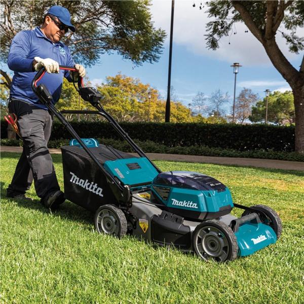 Carrinho Cortador Grama 532Mm 36V DLM532PT4 220V Makita Imagem de Carrinho Cortador Grama 532Mm 36V DLM532PT4 220V Makita