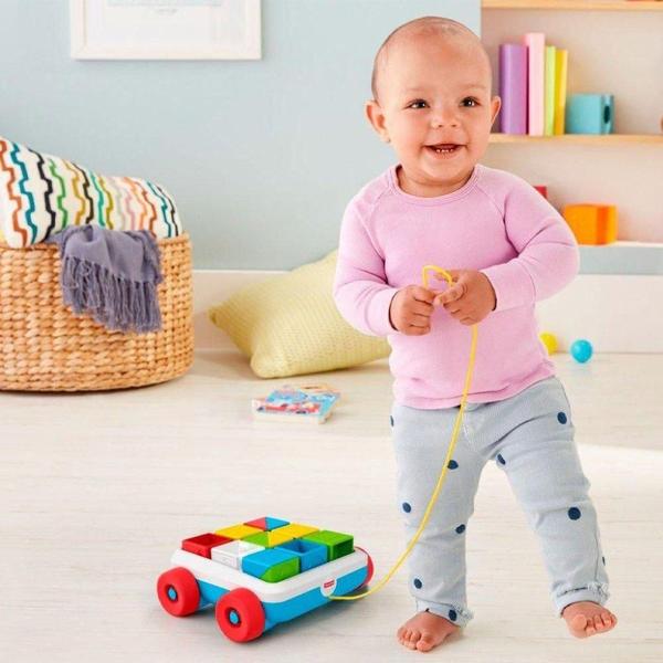 Carrinho de Blocos Fisher-Price Colorido Imagem de Carrinho de Blocos Fisher-Price Colorido