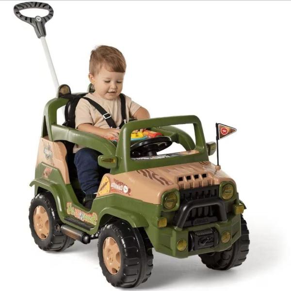 Carrinho De Passeio Para Criança Com Empurrador Calesita Imagem de Carrinho De Passeio Para Criança Com Empurrador Calesita