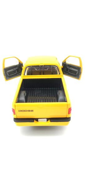 Imagem de Carrinho Miniatura 1:24 Ferro Pickup Dodge Ram 1500