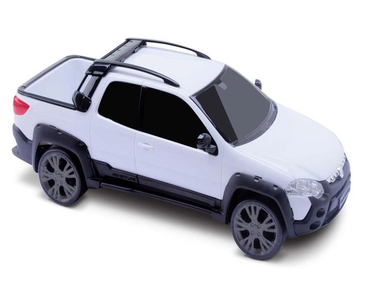 Carrinho Pick-up FireBlade Fiat Strada Adventure - OMG Kids Imagem de Carrinho Pick-up FireBlade Fiat Strada Adventure - OMG Kids