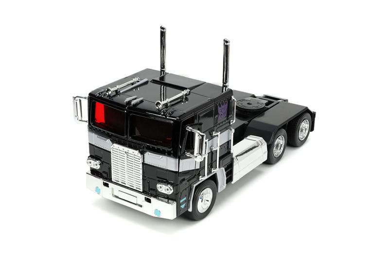 Imagem de Carro fundido sob pressão Jada Toys Transformers G1 1:24 Nemesis Prime