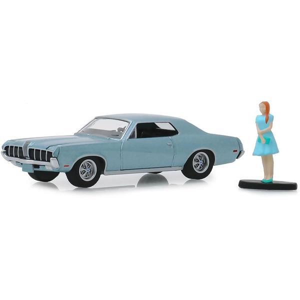 Imagem de Carro Greenlight The Hobby Shop - Mercury Cougar 1970 With Woman In Dress - Escala 1/64