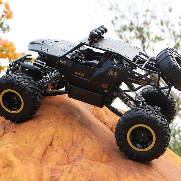 Imagem de Carro RC 4WD Escala 1:12/1:16 - Luzes LED - Controle Remoto 24G - Brinquedo para Meninos