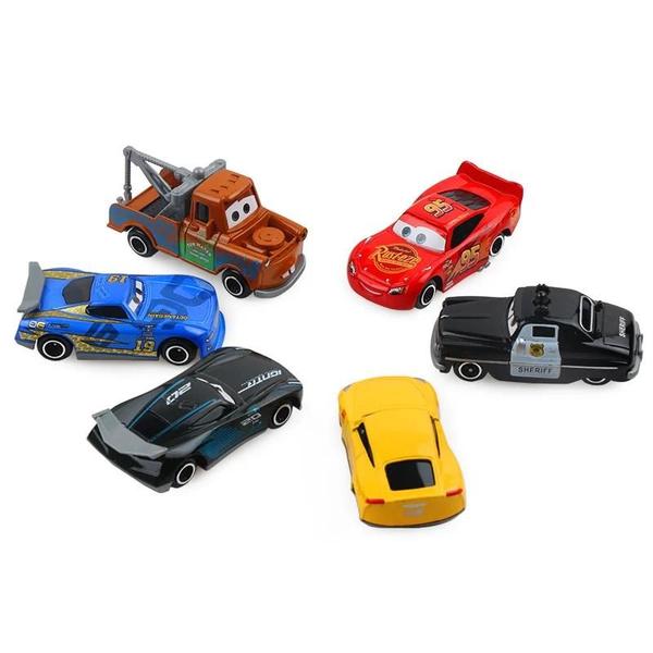 Imagem de Carros 3 - Conjunto de 7 Carrinhos de Metal Disney Pixar - Relâmpago McQueen e Jackson Storm