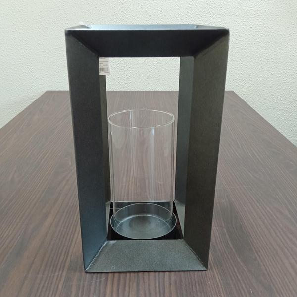 CASTIÇAL PORTA VELA DECORATIVO METAL 33x18x18cm CINZA - NH Imagem de CASTIÇAL PORTA VELA DECORATIVO METAL 33x18x18cm CINZA