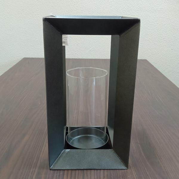 CASTIÇAL PORTA VELA DECORATIVO METAL 33x18x18cm CINZA - NH Imagem de CASTIÇAL PORTA VELA DECORATIVO METAL 33x18x18cm CINZA