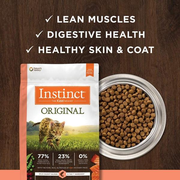 Imagem de Cat Food Instinct Original Grain Free com saco de 4,54 kg de salmão