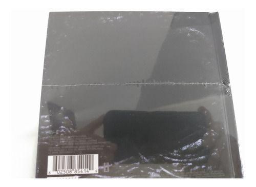 Cd lady gaga chromatica deluxe edition + book - Música e Shows de