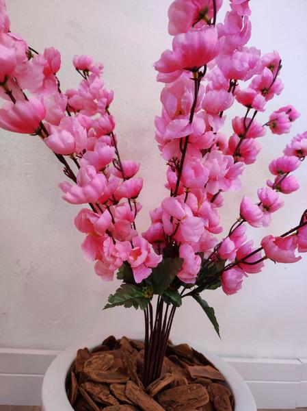 Cerejeira Artificial Buquê Rosa Com Vaso Bojo Completo - PlantaImport Imagem de Cerejeira Artificial Buquê Rosa Com Vaso Bojo Completo