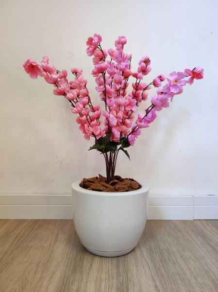 Cerejeira Artificial Buquê Rosa Com Vaso Bojo Completo - PlantaImport Imagem de Cerejeira Artificial Buquê Rosa Com Vaso Bojo Completo
