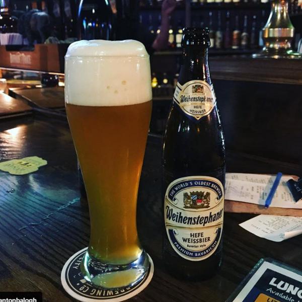 Imagem de Cerveja Alemã WEIHENSTEPHANER Hefeweissbier 500ml