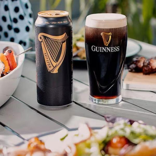 Imagem de Cerveja Escura Irlandesa Guinness Draught Stout Lata 440ml