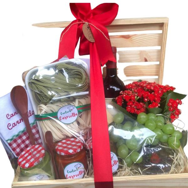 Cesta Roma - Kit Presente Jantar Italiano - Cantina Carmella Imagem de Cesta Roma - Kit Presente Jantar Italiano