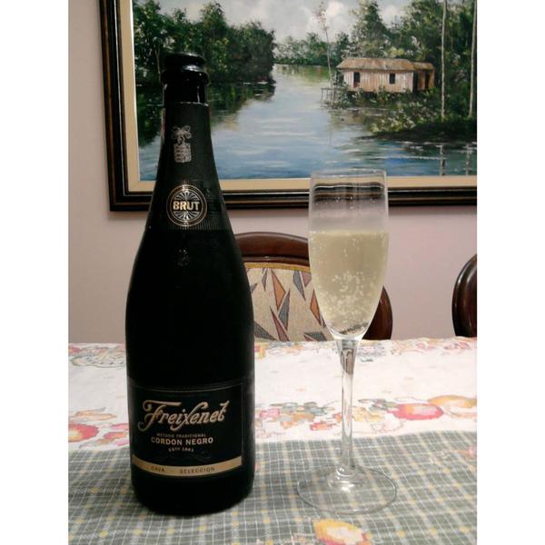 Champanhe freixenet espumante cave brut cordon negro 750ml Imagem de Champanhe freixenet espumante cave brut cordon negro 750ml