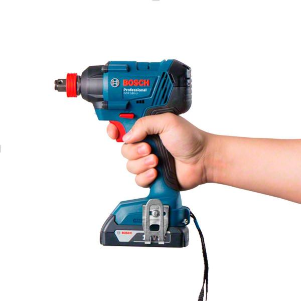 Imagem de Chave De Impacto Bateria 18V Bosch+ Jogo De Brocas Makita