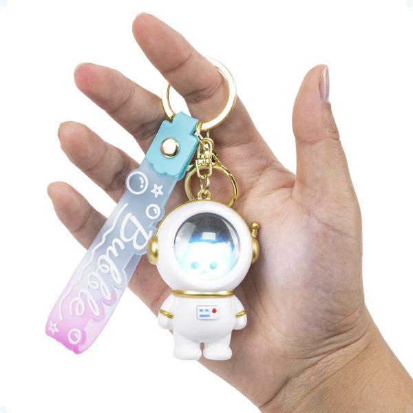 Imagem de Chaveirinho Feminino Corrente Papelaria Fofa Astronauta Led