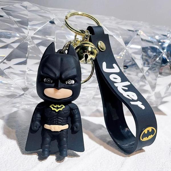 Chaveiro de Halloween com Personagens de Anime, Marvel, Batman e Coringa Imagem de Chaveiro de Halloween com Personagens de Anime, Marvel, Batman e Coringa