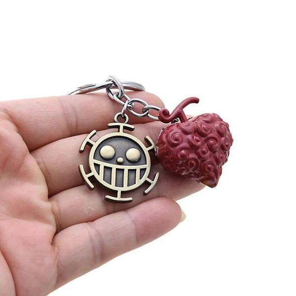 Chaveiro de Metal One Piece - Luffy, Ace e Law - Frutas do Diabo - Presente Imagem de Chaveiro de Metal One Piece - Luffy, Ace e Law - Frutas do Diabo - Presente