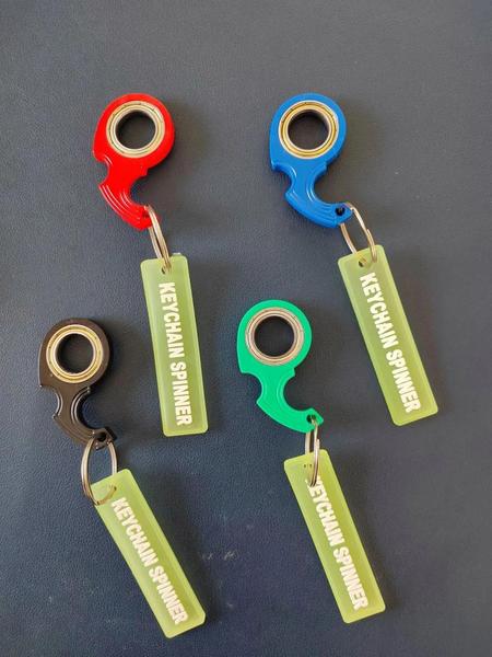 Chaveiro Karambit de Metal - Alta Qualidade, Design de Garra e Textura em Grão Imagem de Chaveiro Karambit de Metal - Alta Qualidade, Design de Garra e Textura em Grão
