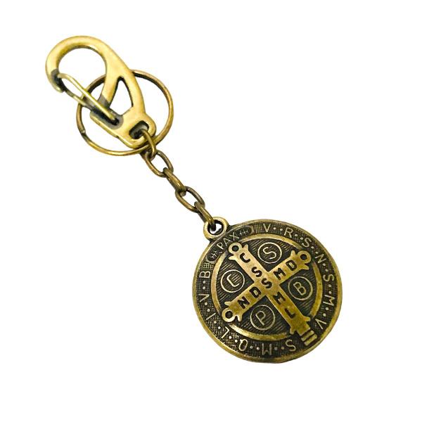 Chaveiro Medalha de São Bento Metal Dourado - FORNECEDOR 30 Imagem de Chaveiro Medalha de São Bento Metal Dourado