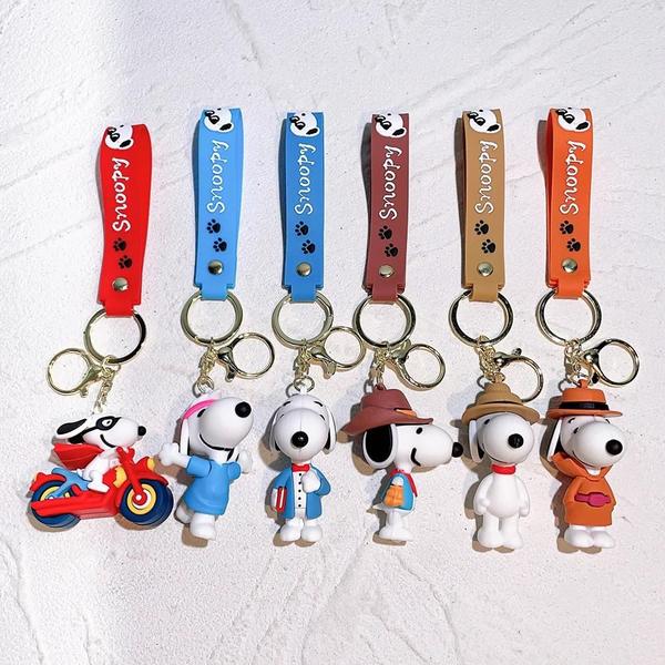 Imagem de Chaveiro Snoopy e Charlie Brown - Pingente de Casal para Bolsa - Presente Criativo